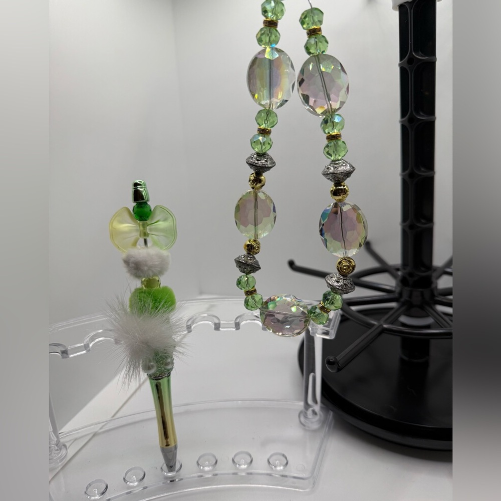 Elegant Green Beaded Handbag Charm & Pen Set